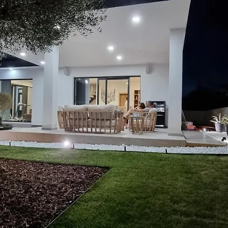 Casa Del Sol Istria - Green And Peaceful Oasis With Private Pool And Parking - 15min From Sea Villa