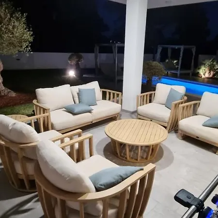 Casa Del Sol Istria - Green And Peaceful Oasis With Private Pool And Parking - 15min From Sea Jursici